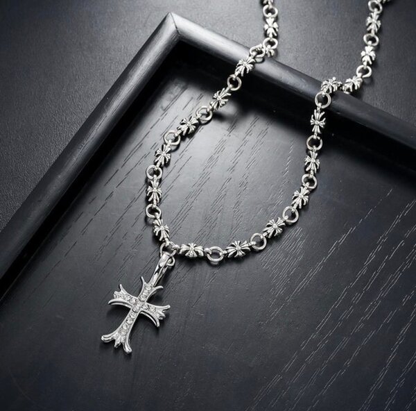 Collier croix chrome heart