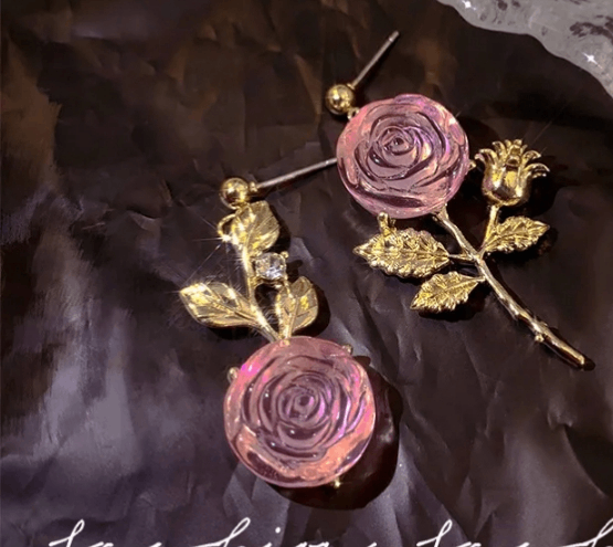 Boucles d'oreilles fleuries élégantes