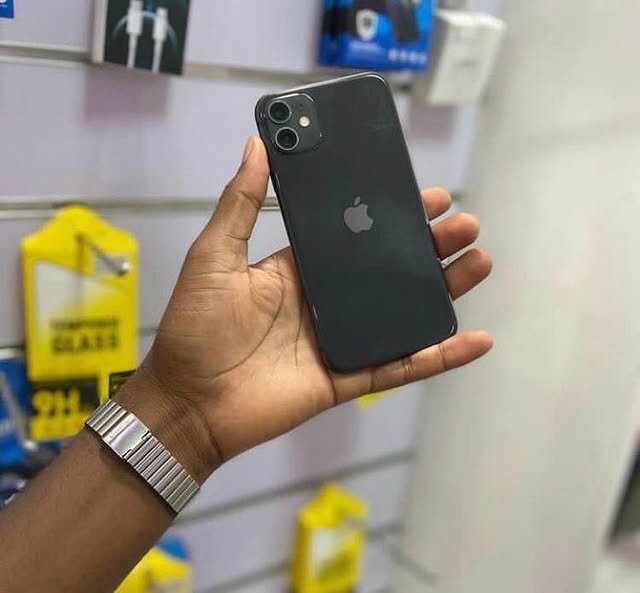 BRAND NEW IPHONE 🍏 pro 