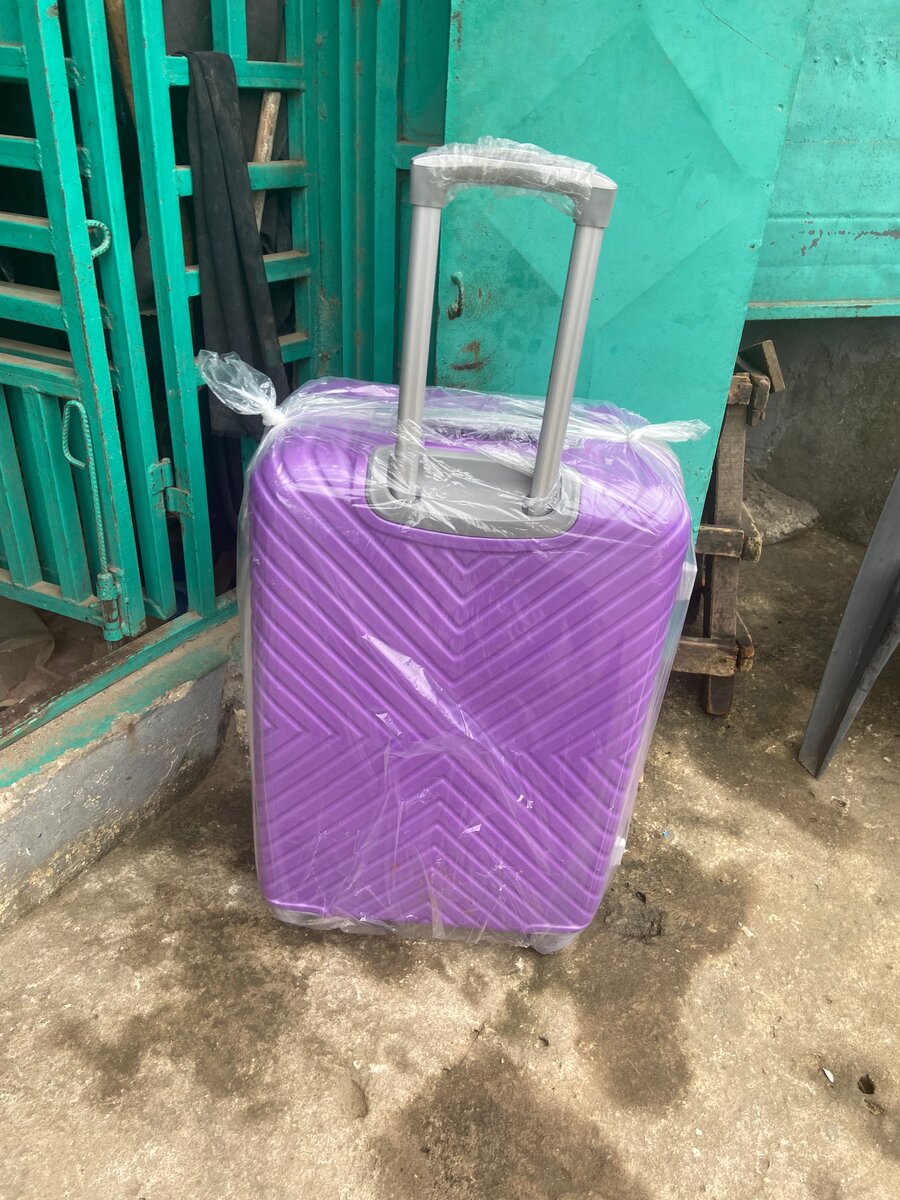 Valise Rigide Violet à Roulettes