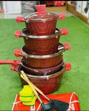 Nonstick pot set