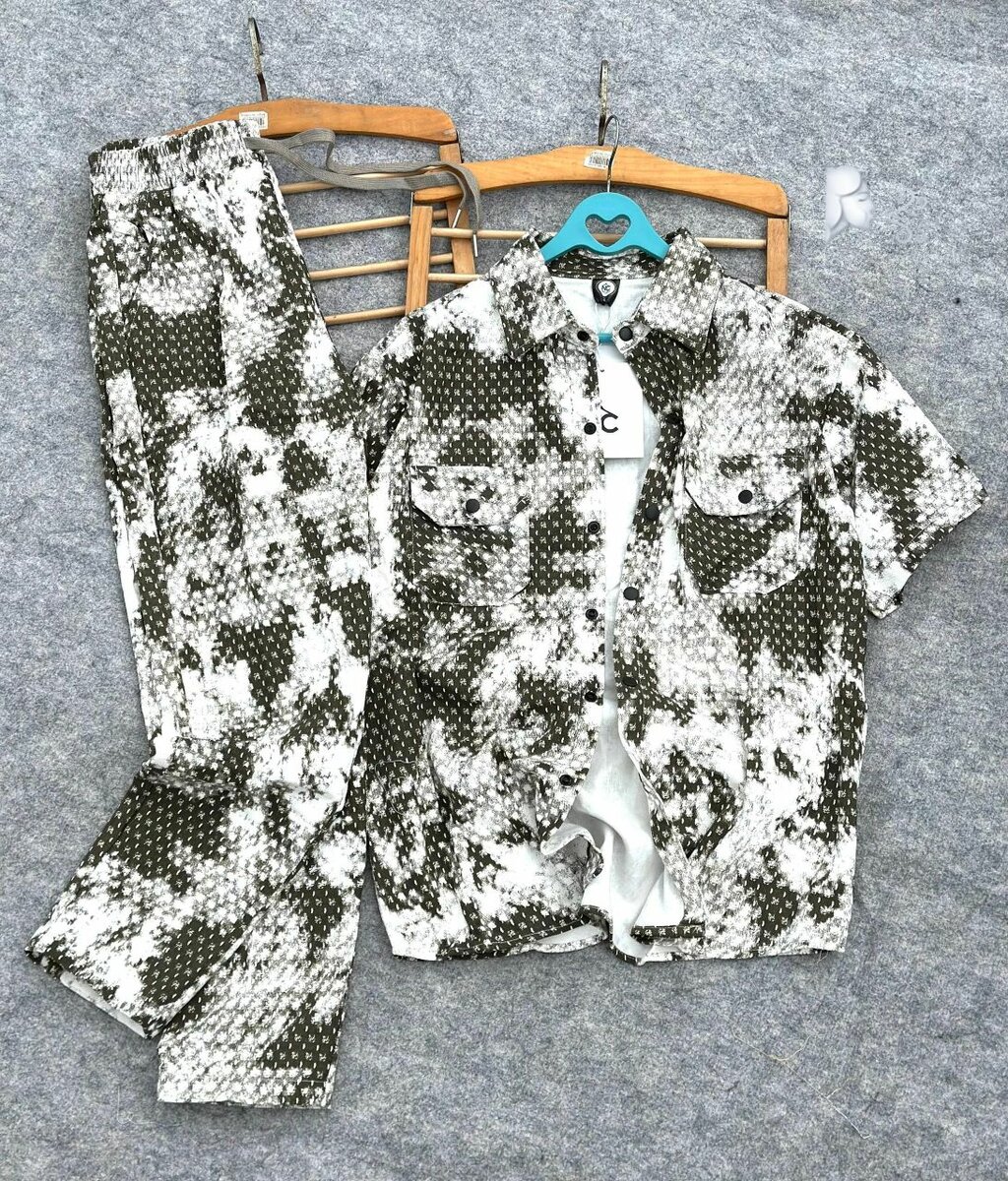 Ensemble chemise et pantalon imprimé