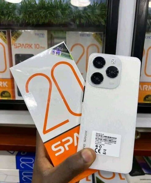 Tecno Spark 20 Pro Blanc