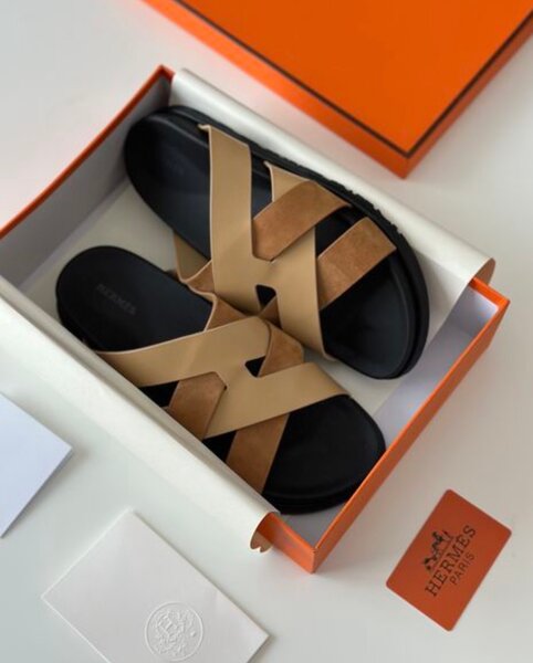 Sandales Hermès élégantes