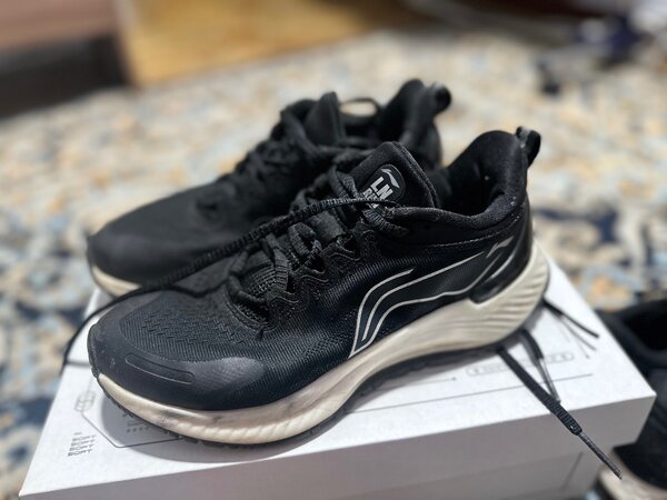 Кроссовки Lining