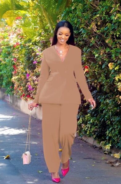 Two-piece suit for women, beige