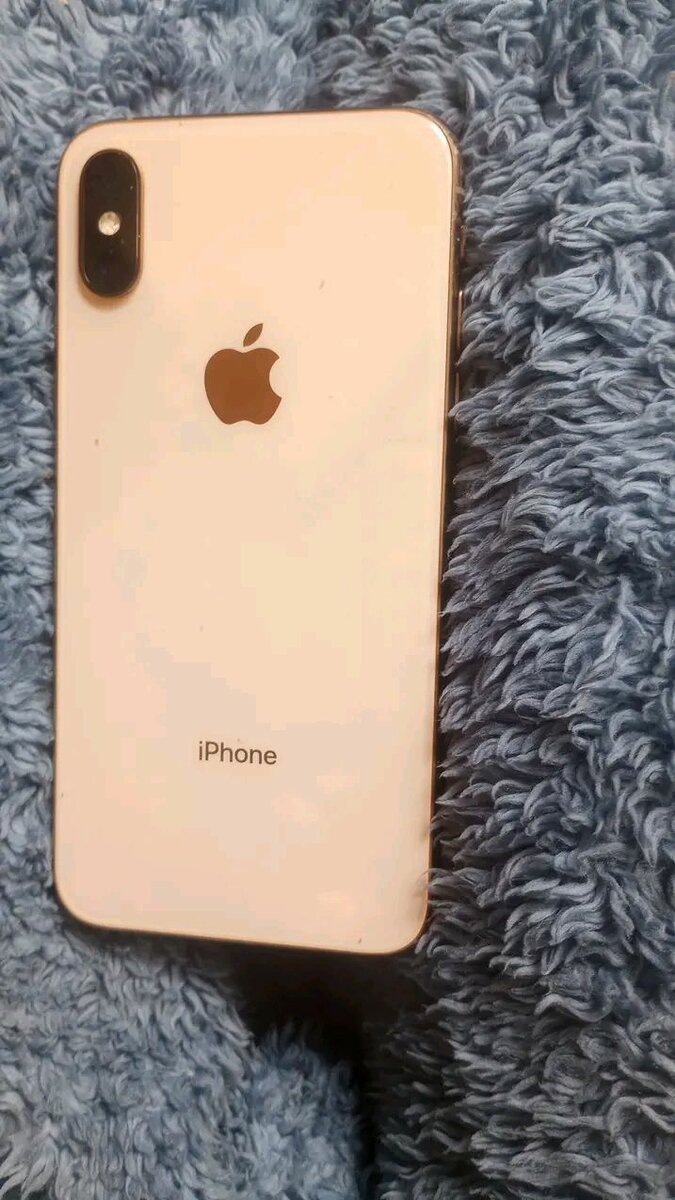 iPhone XR Rouge Impeccable
