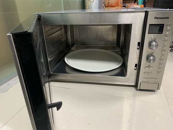 Microwave