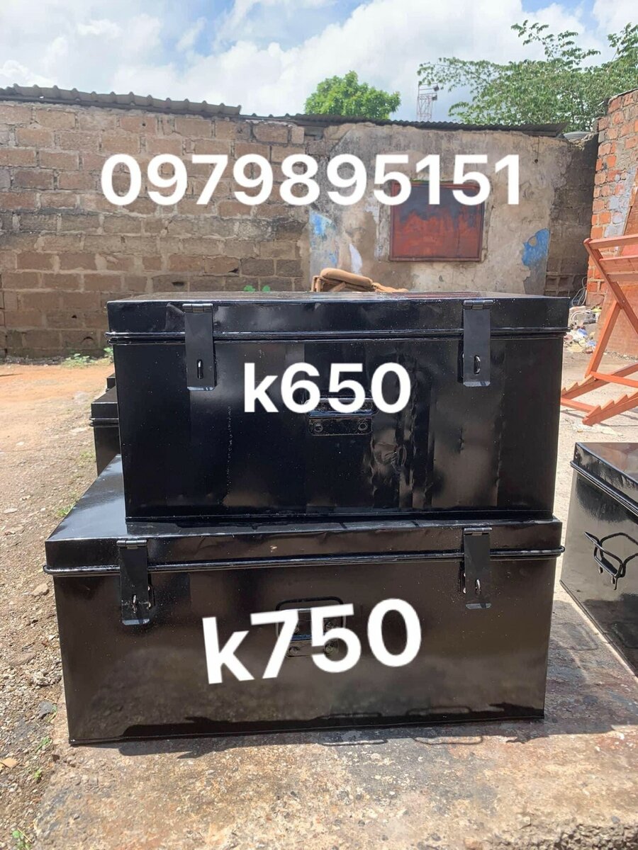 School boarding trunks