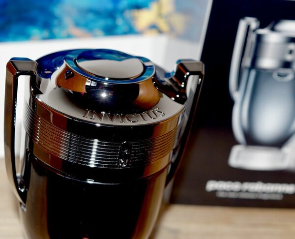 Invictus parfum pour Homme