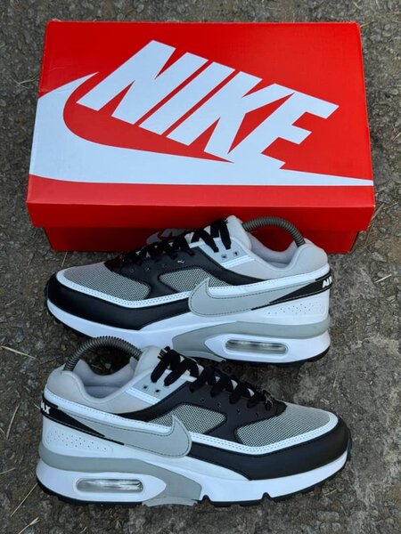 Nike Air Max 90 Essential