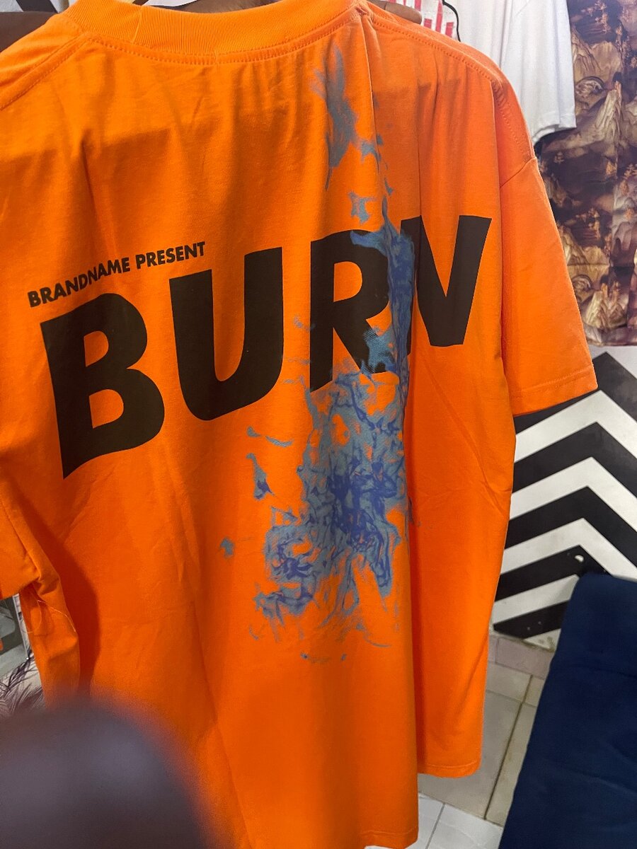 T-shirt imprimé tendance