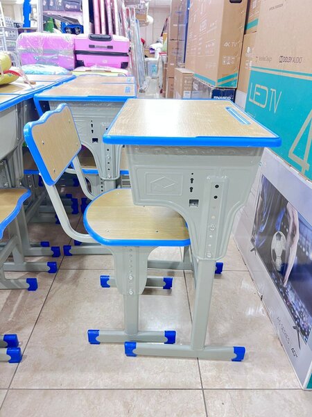 Bureau d'école réglable pour enfants