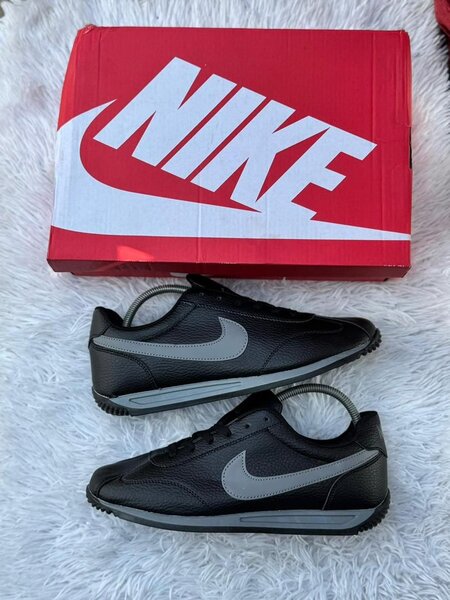 Baskets Nike classiques noires