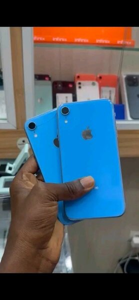 iPhone XR Bleu Débloqué