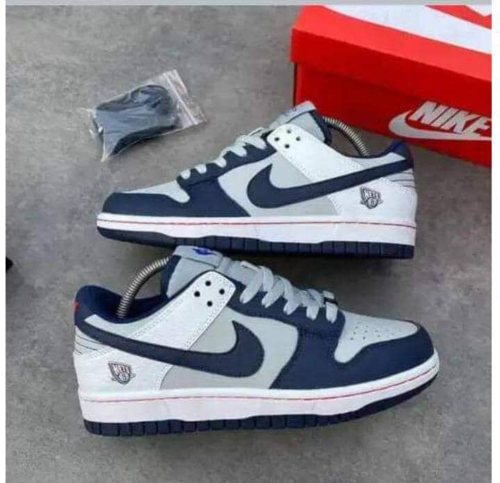 Nike Dunk Low - Baskets en édition limitée