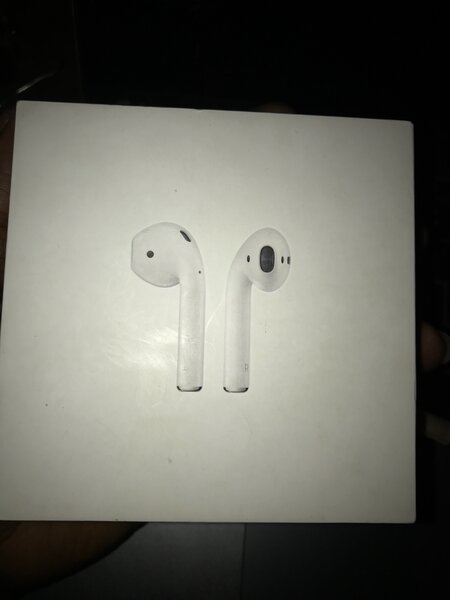 Apple AirPods 2