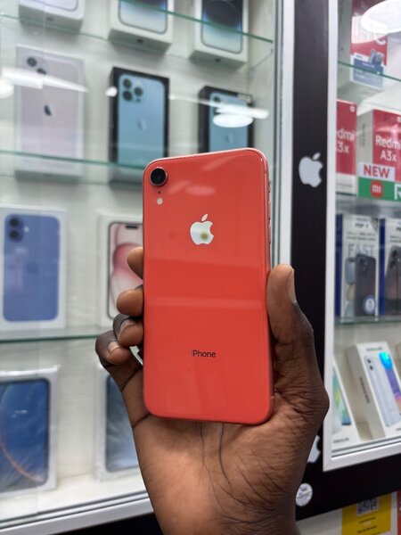 iPhone XR 64Go