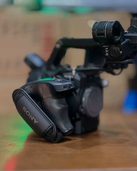 SONY FS5 VIDEO CAMERA