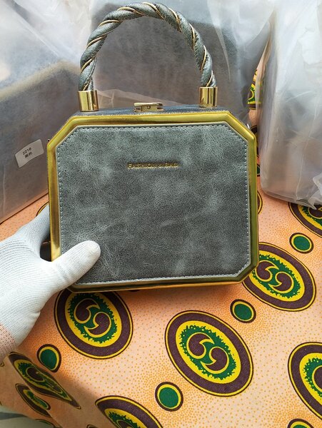 Sac à main élégant femme