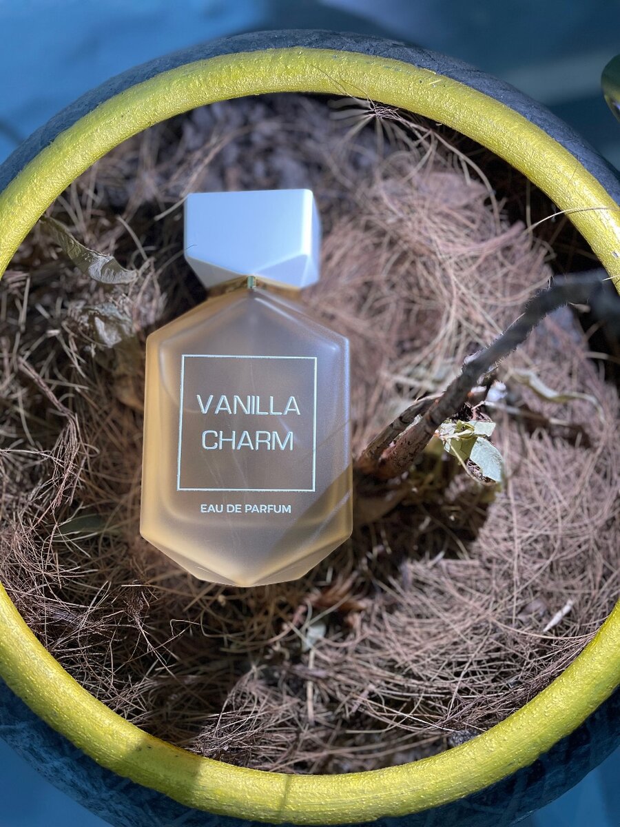 Vanilla charm perfume