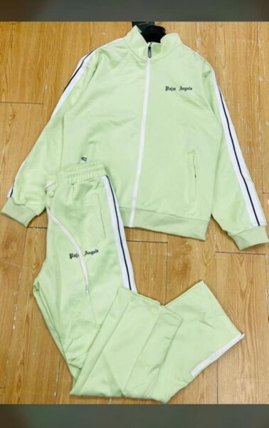 Survêtement à bandes contrastées