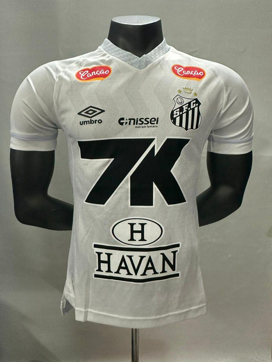 Maillots de football authentiques