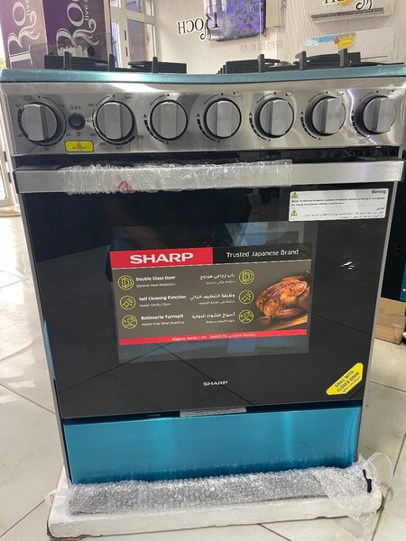 Cuisinière Sharp