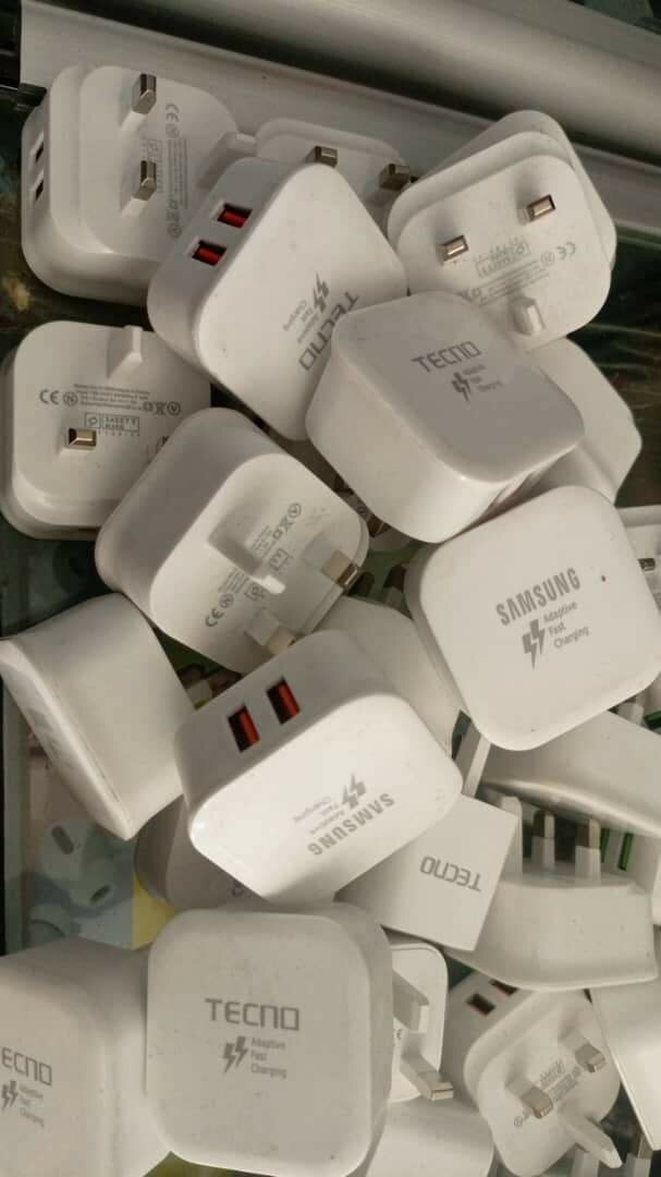 Fast phone charger heads