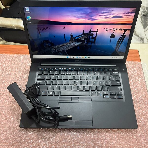 Dell Latitude 7490