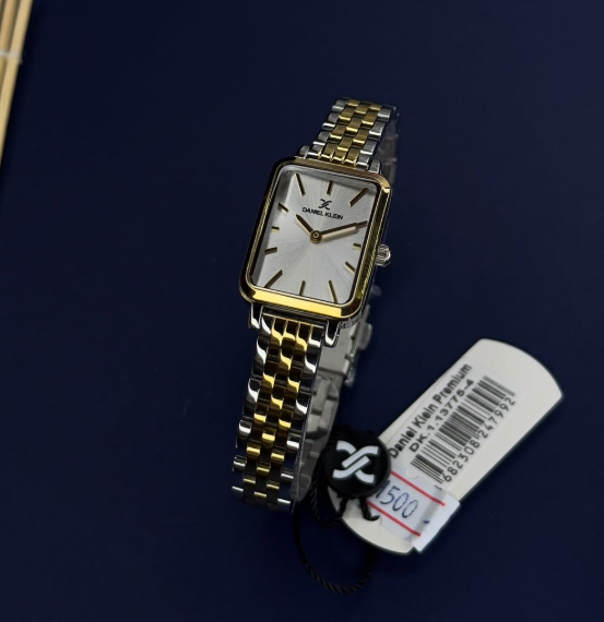 часы женские белые