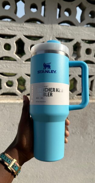 Blue Stanley tumbler  40oz