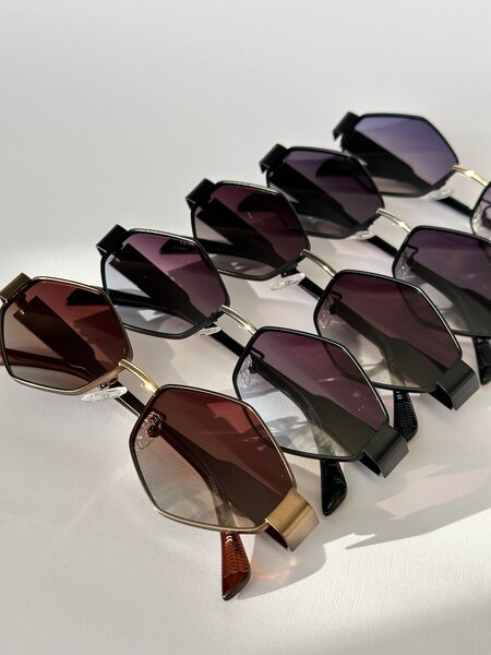 Стильные трендовые очки в лучшем качестве