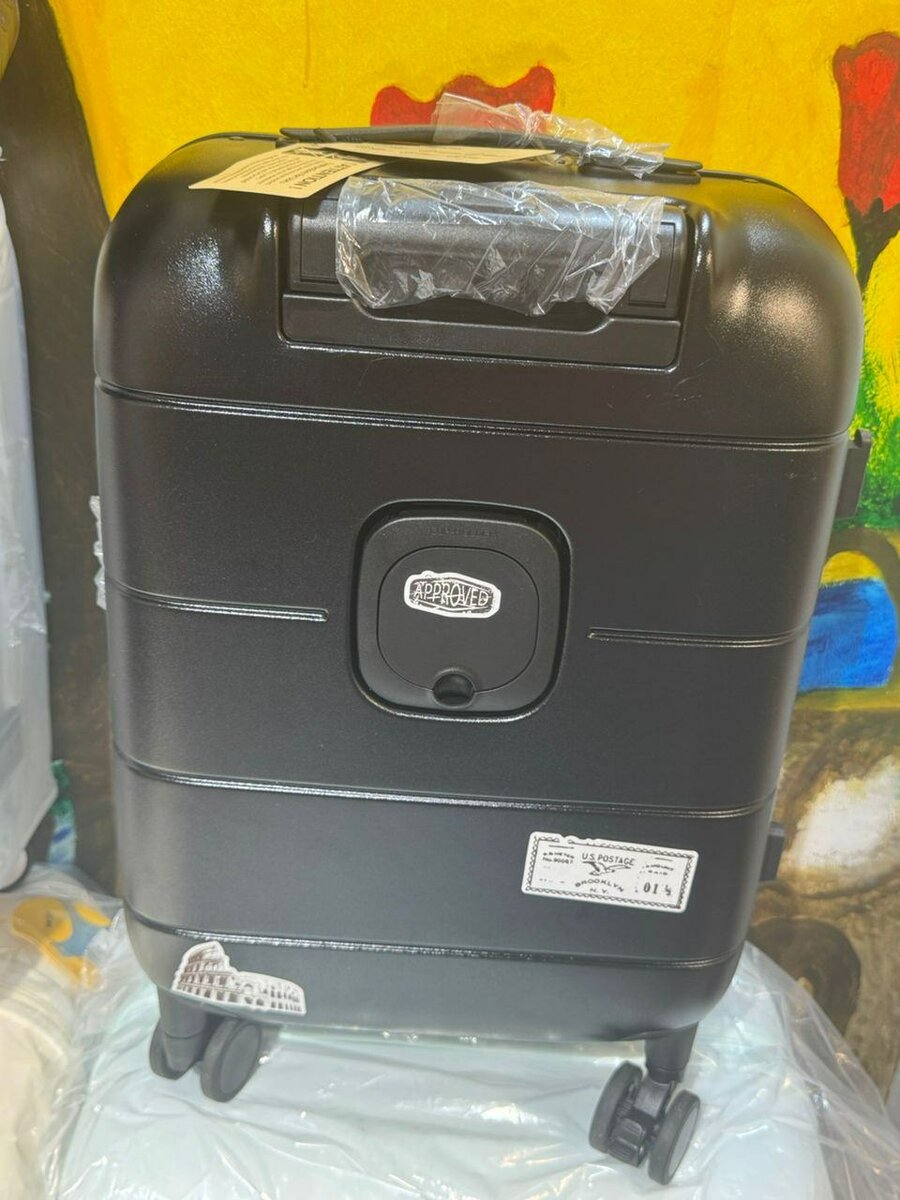 Valise à roulettes robuste