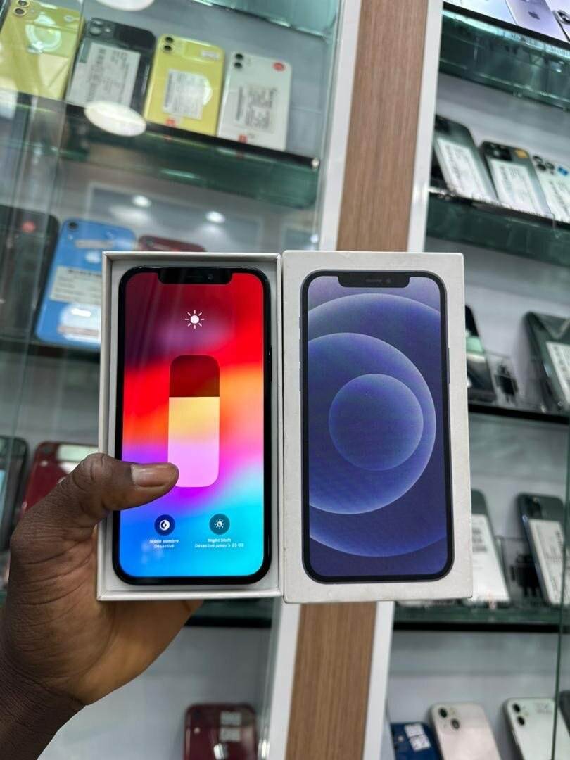 iPhone 12 simple 64giga