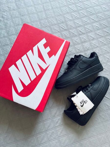 Nike Air Force 1 Noires