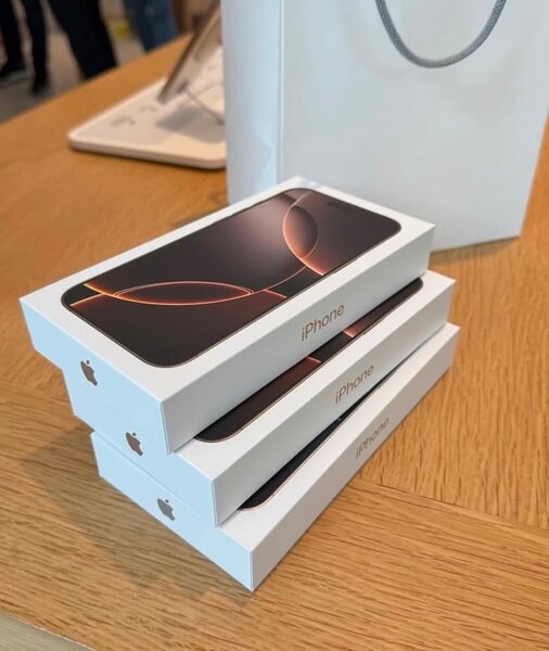 iPhone 16 pro max 256gig in box