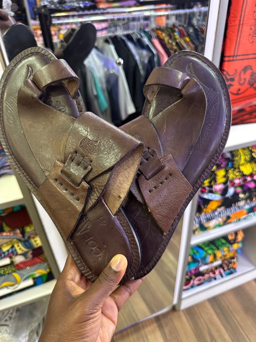 Kumasi made leather slippers