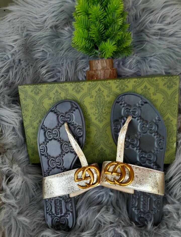 Ladies Gucci Slippers