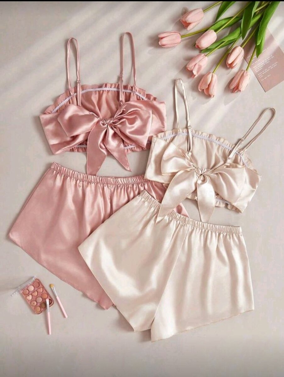 Ensemble lingerie satin