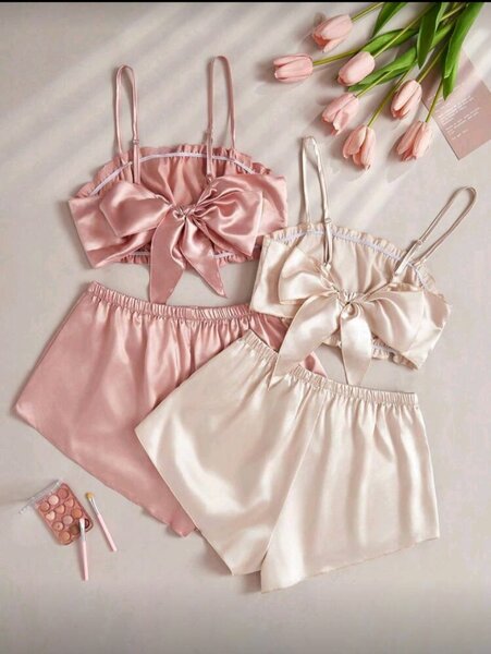 Ensemble lingerie satin