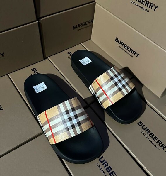 Louis Vuitton et burberry