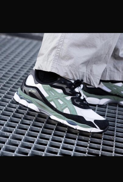 Chaussures Asic original