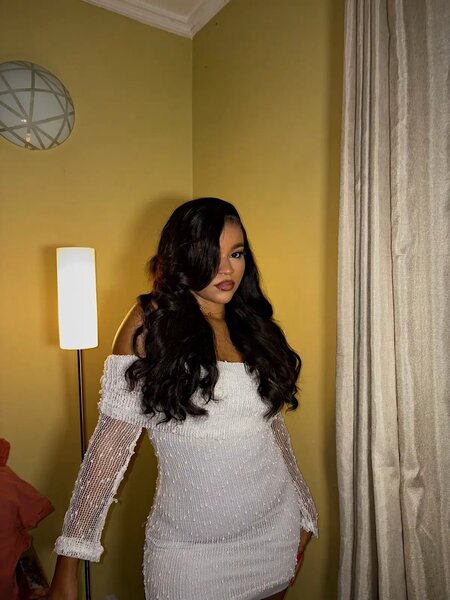 Robe Blanche Glamour Pailletée