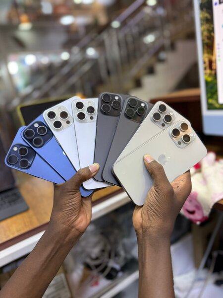 15 pro max 256gig eSim unlock