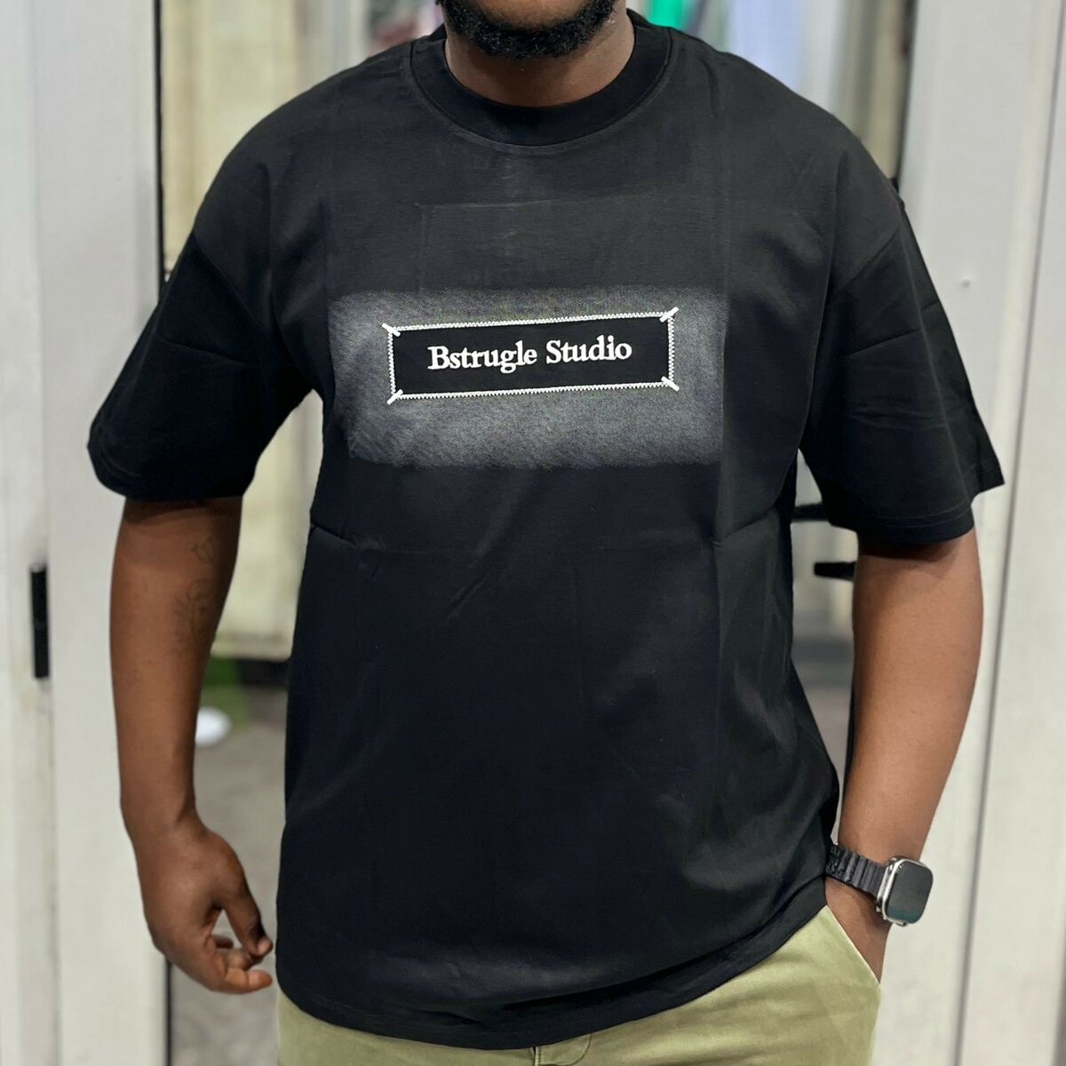 T-shirt noir Bstrugle Studio