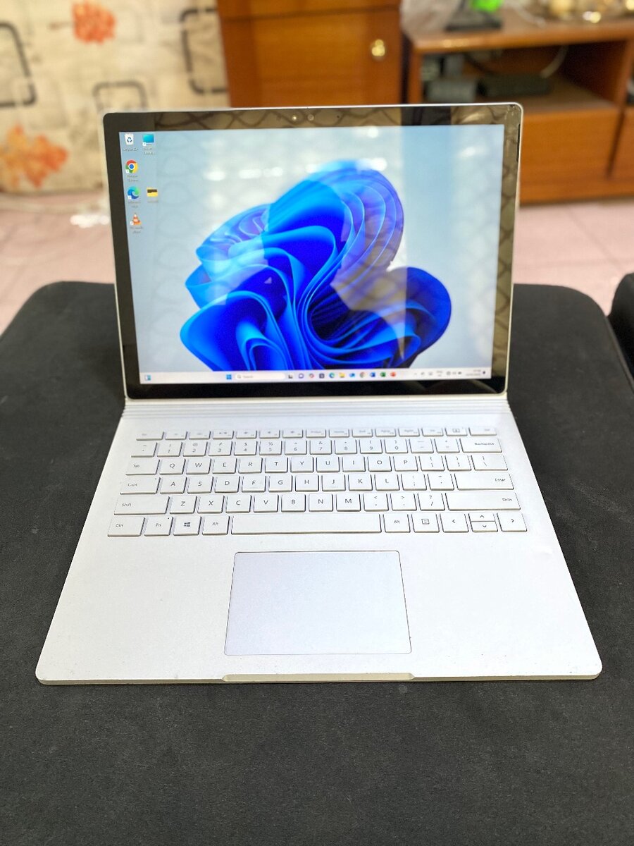 Surface book 1 1TB/16GB/i7