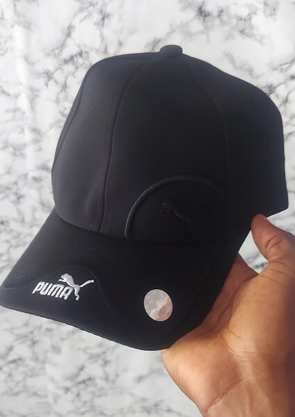 Casquette noire Puma élégante