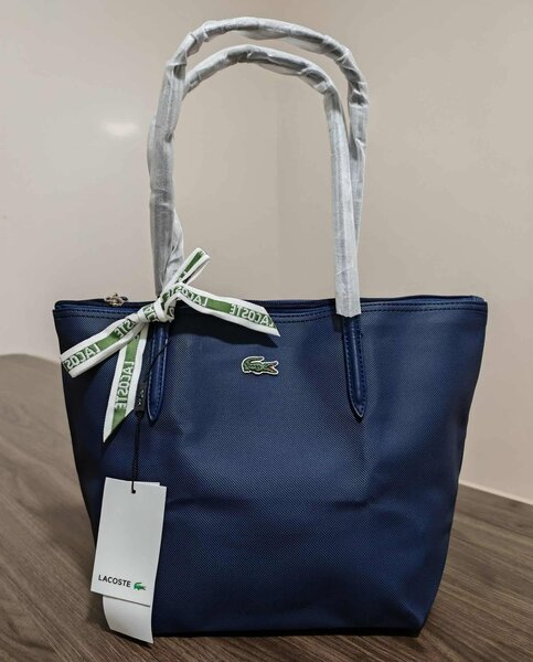 Sac cabas Lacoste élégant