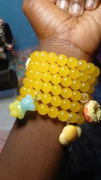 Bracelet perlé coloré